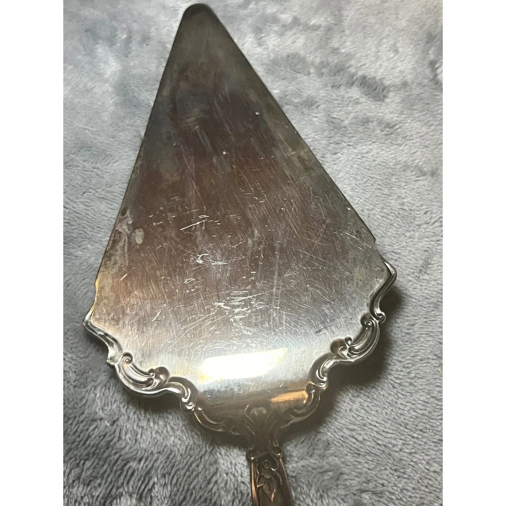 International Silverplate step into